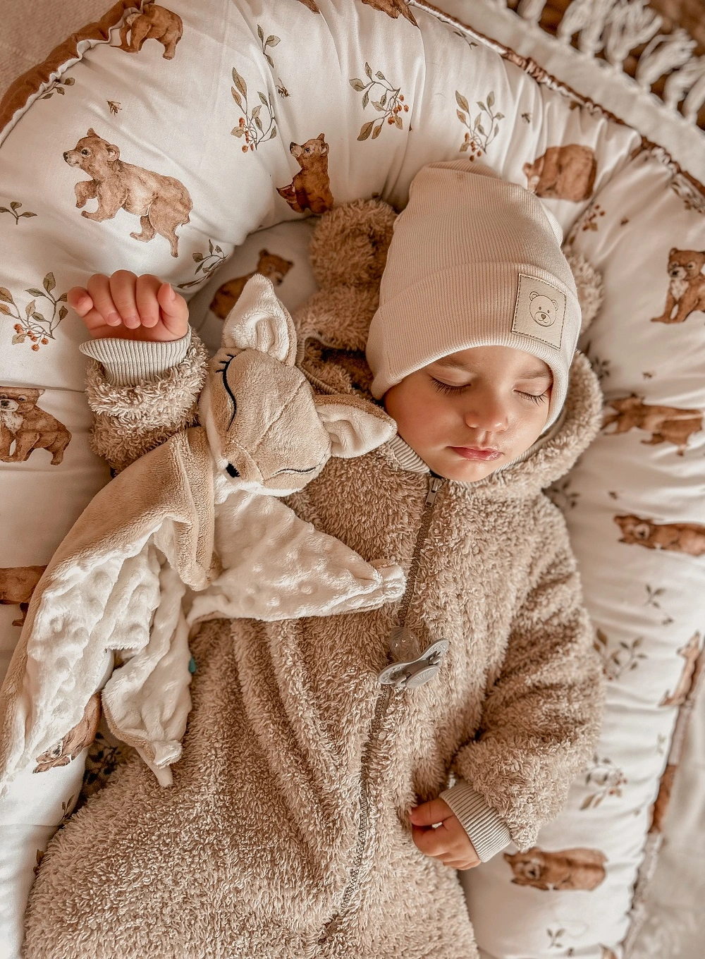 Różowy szum: Czym jest i jak może poprawić jakość snu dziecka?