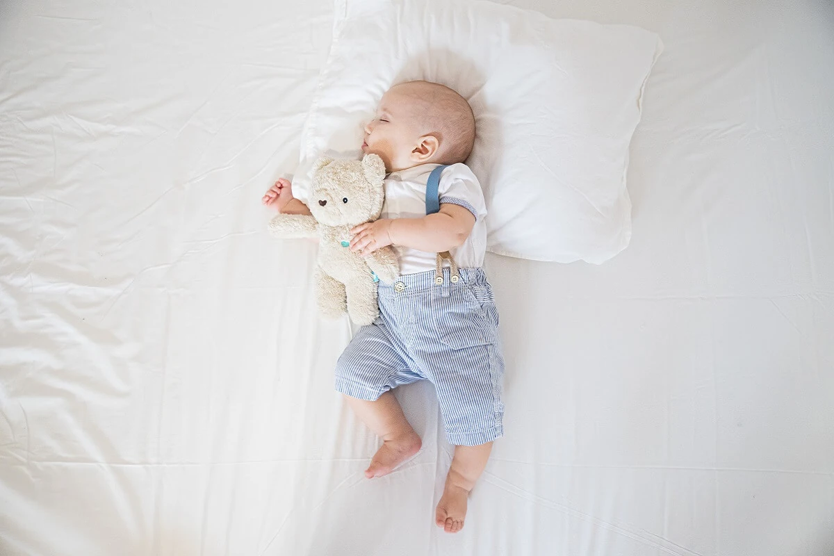 Jakie dźwięki mogą usypiać dziecko? Co mówi nauka o szumach